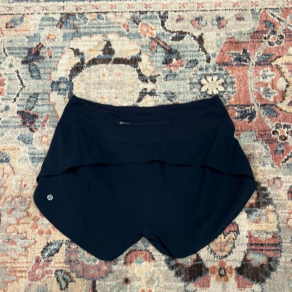 Lululemon Speed Up Mid-Rise Lined Short 4”